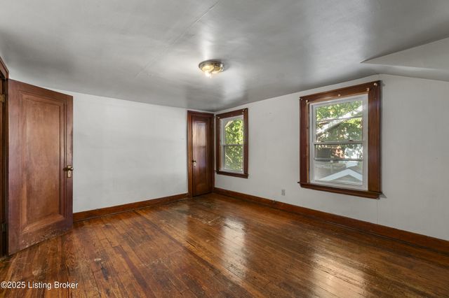 4104 Garland Ave, Louisville, KY 40211