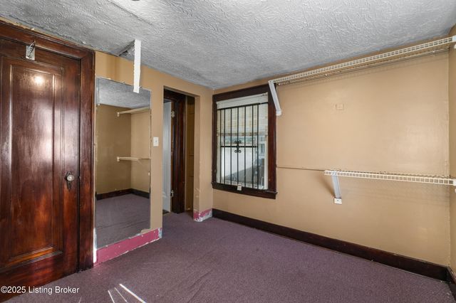 4104 Garland Ave, Louisville, KY 40211