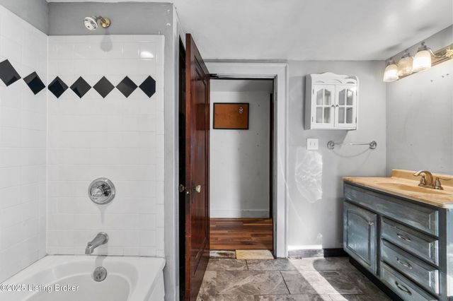 4104 Garland Ave, Louisville, KY 40211