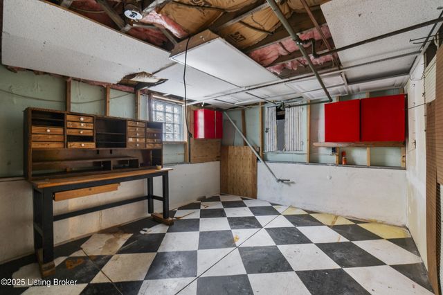 4104 Garland Ave, Louisville, KY 40211