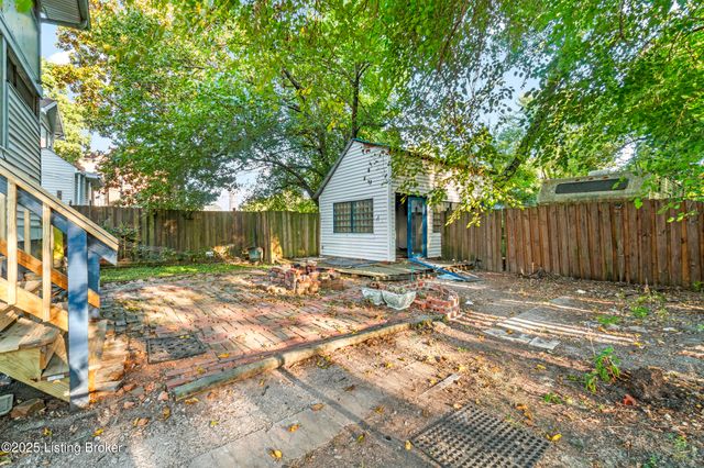 4104 Garland Ave, Louisville, KY 40211