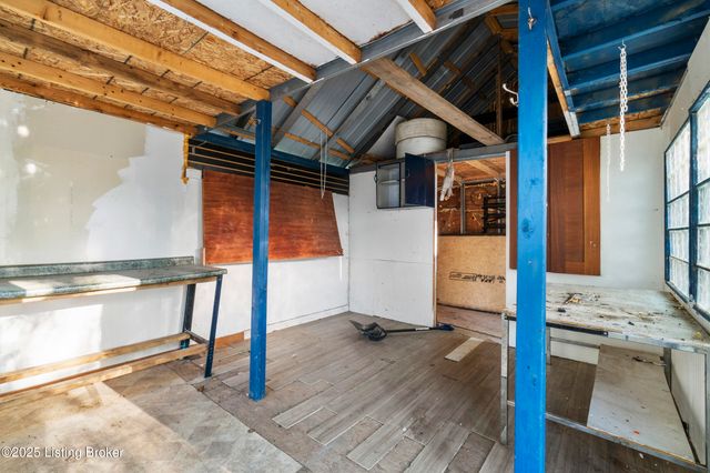 4104 Garland Ave, Louisville, KY 40211