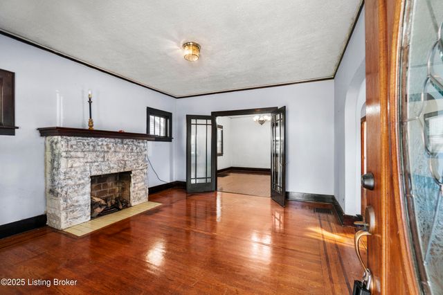 4104 Garland Ave, Louisville, KY 40211