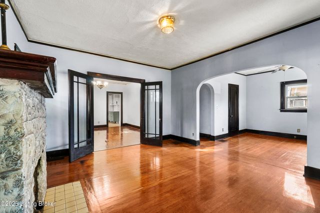 4104 Garland Ave, Louisville, KY 40211