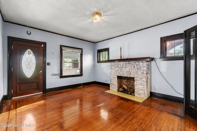 4104 Garland Ave, Louisville, KY 40211