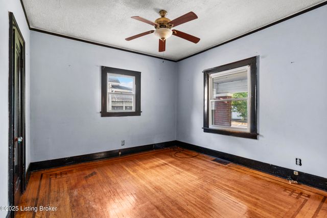 4104 Garland Ave, Louisville, KY 40211