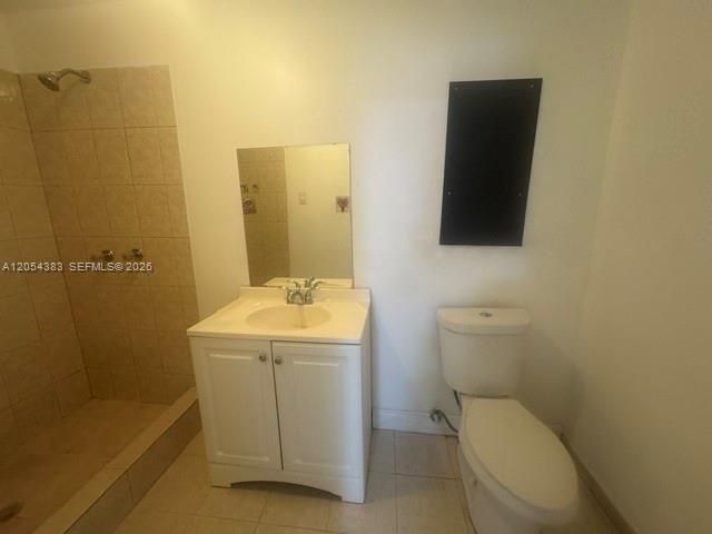 374 NE 171 Street, North Miami Beach, FL 33162