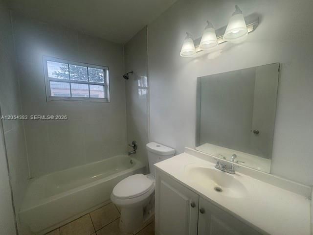 374 NE 171 Street, North Miami Beach, FL 33162