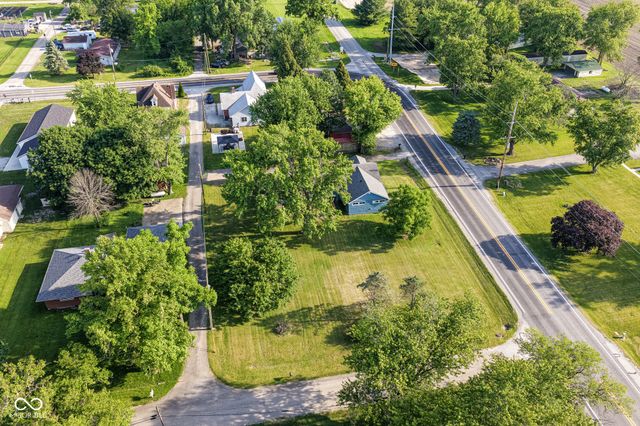 2140 State Road 13, Lapel, IN 46051