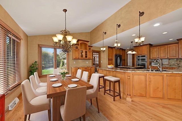 19775 Trilby COURT, Brookfield, WI 53045