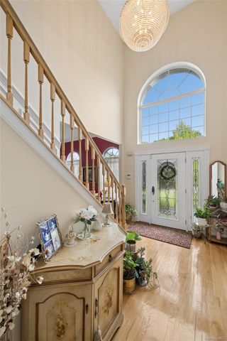 15 Barnaby Court E, Hauppauge, NY 11788