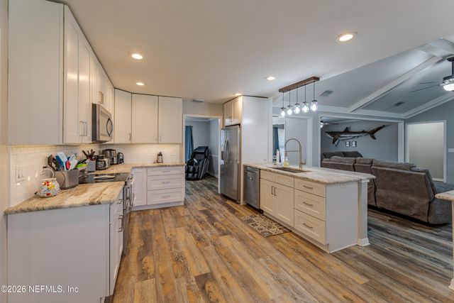 1967 RALEY CREEK Drive W, Jacksonville, FL 32225