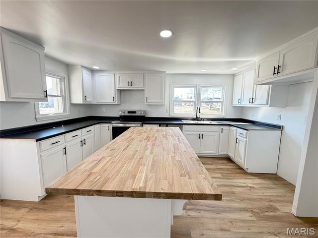 804 S Askins Street, Salem, MO 65560