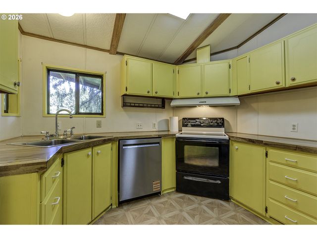 507 N 19TH Ave 30, Cornelius, OR 97113