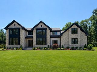 1959 Windridge Drive, Lake Forest, IL 60045