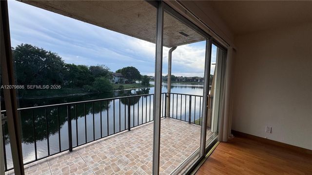 3621 NW 95th Terrace 526, Sunrise, FL 33351