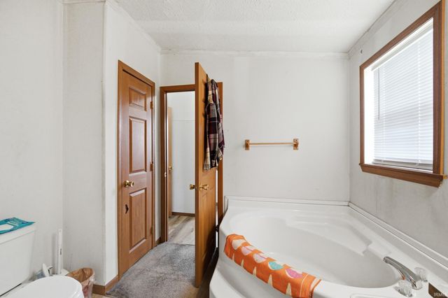 4236 S County Line Road East Road, Mulberry, IN 46058