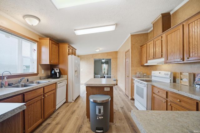 4236 S County Line Road East Road, Mulberry, IN 46058