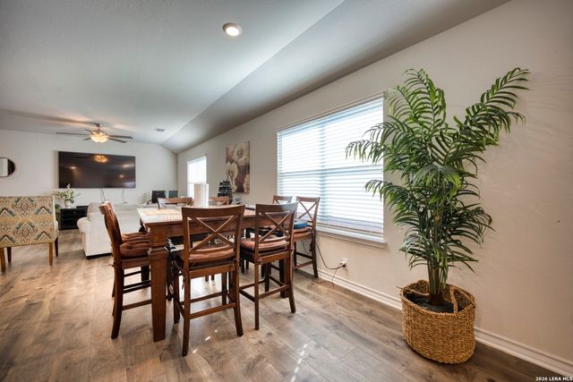 6827 Kingsley Edge, San Antonio, TX 78252