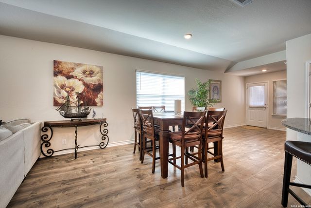 6827 Kingsley Edge, San Antonio, TX 78252