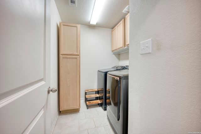 6827 Kingsley Edge, San Antonio, TX 78252