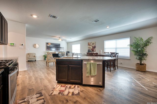 6827 Kingsley Edge, San Antonio, TX 78252