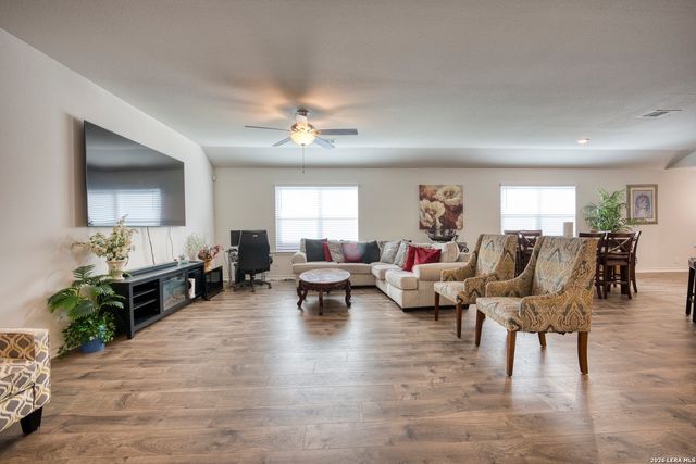 6827 Kingsley Edge, San Antonio, TX 78252