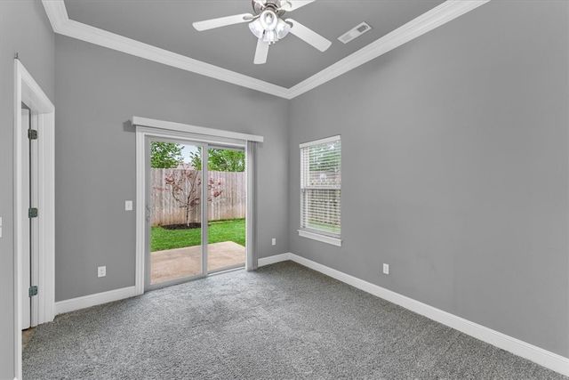 40 E Cydnee Street, Fayetteville, AR 72703