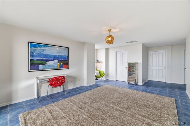 801 Admirals Walk Circle, Buffalo, NY 14202