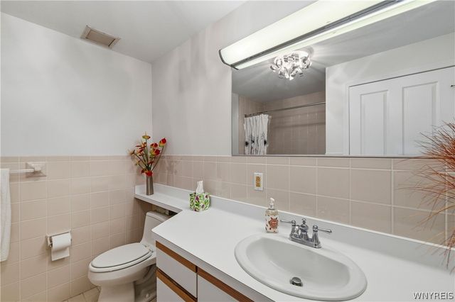 801 Admirals Walk Circle, Buffalo, NY 14202