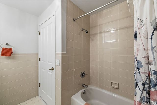 801 Admirals Walk Circle, Buffalo, NY 14202