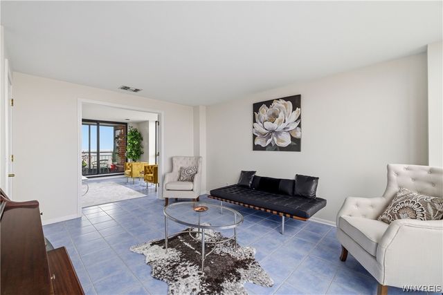 801 Admirals Walk Circle, Buffalo, NY 14202