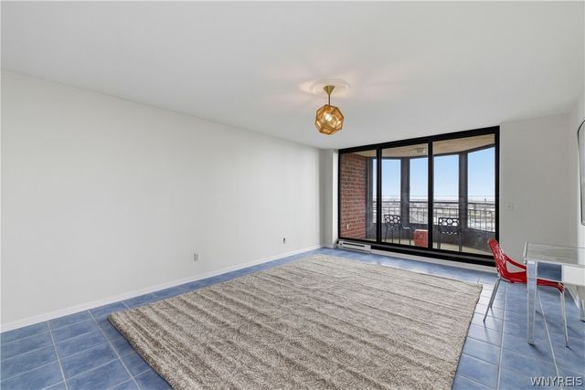 801 Admirals Walk Circle, Buffalo, NY 14202