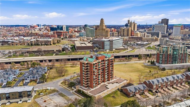 801 Admirals Walk Circle, Buffalo, NY 14202