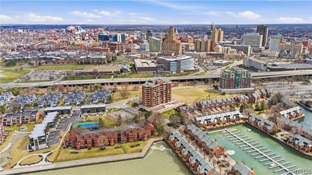 801 Admirals Walk Circle, Buffalo, NY 14202