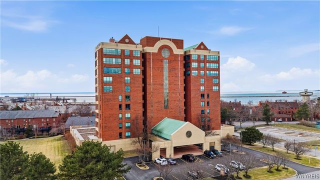 801 Admirals Walk Circle, Buffalo, NY 14202