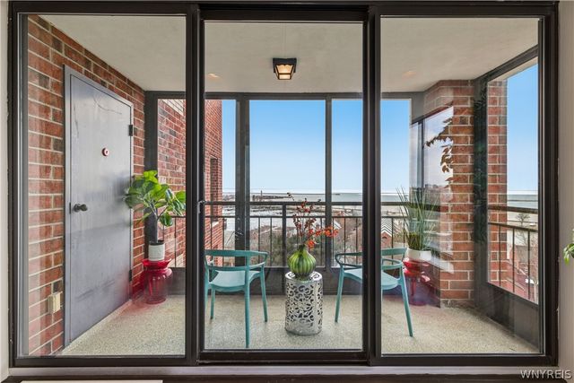 801 Admirals Walk Circle, Buffalo, NY 14202