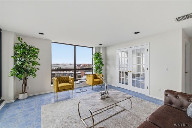 801 Admirals Walk Circle, Buffalo, NY 14202