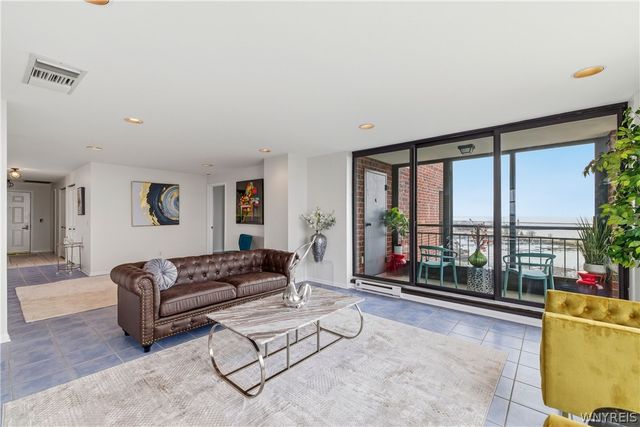 801 Admirals Walk Circle, Buffalo, NY 14202