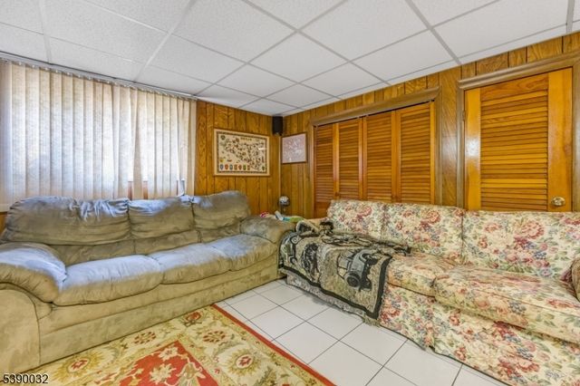 109 Morrell Pl, Garfield City, NJ 07026