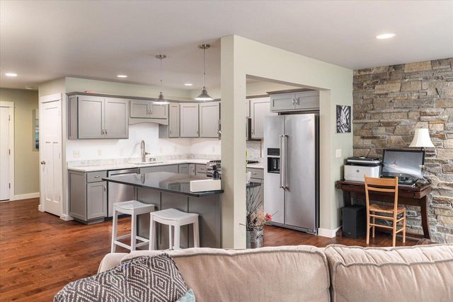 450 Coronado CIRCLE, Onalaska, WI 54650