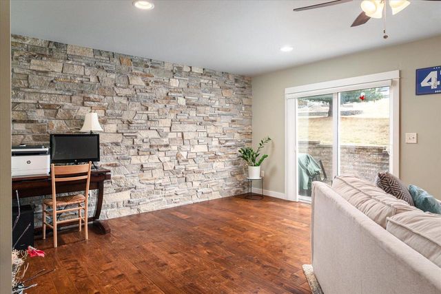 450 Coronado CIRCLE, Onalaska, WI 54650