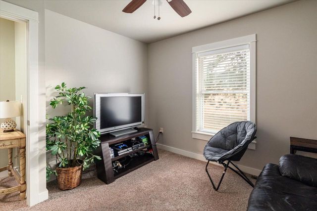 450 Coronado CIRCLE, Onalaska, WI 54650