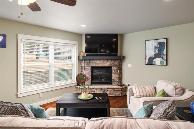 450 Coronado CIRCLE, Onalaska, WI 54650