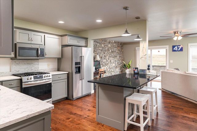 450 Coronado CIRCLE, Onalaska, WI 54650