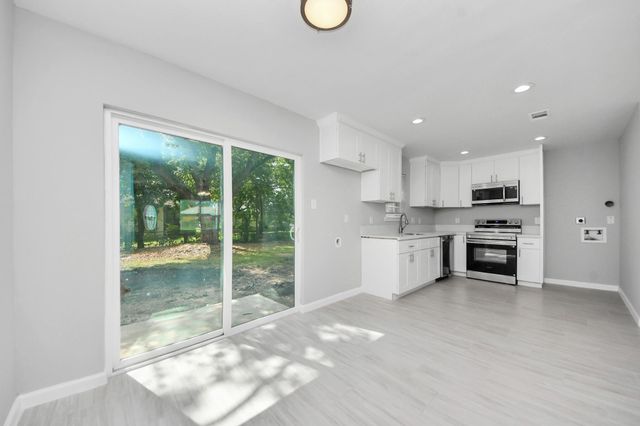 10118 Cathedral Drive, Houston, TX 77051