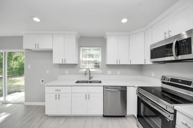 10118 Cathedral Drive, Houston, TX 77051
