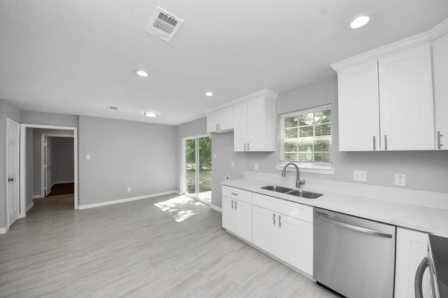 10118 Cathedral Drive, Houston, TX 77051