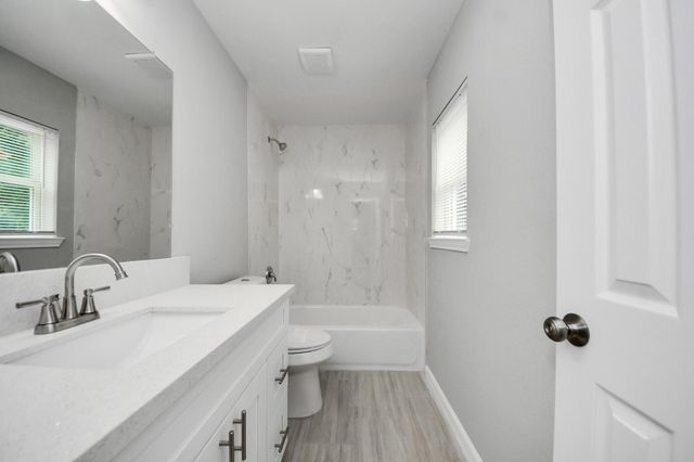 10118 Cathedral Drive, Houston, TX 77051