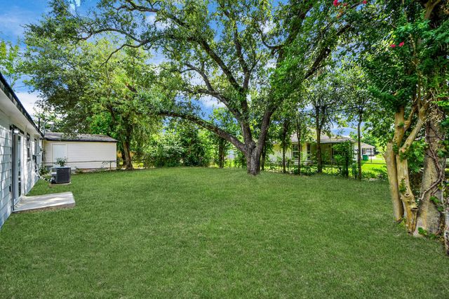 10118 Cathedral Drive, Houston, TX 77051
